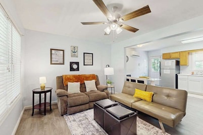 3BR - Wooded Retreat - Fire Pit