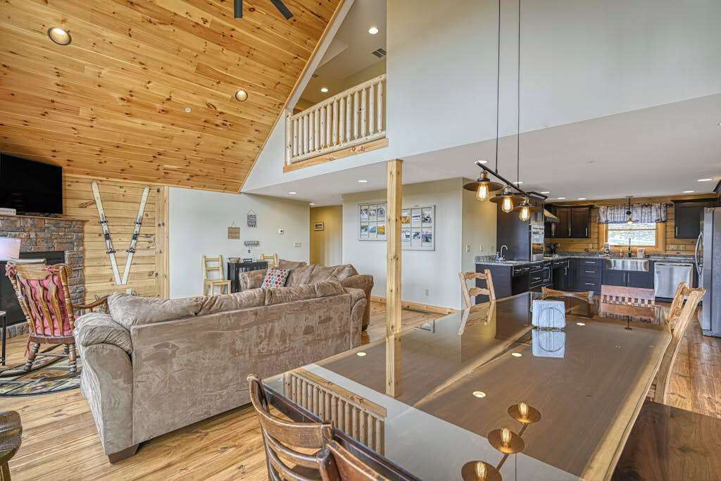 TV, fireplace, offices