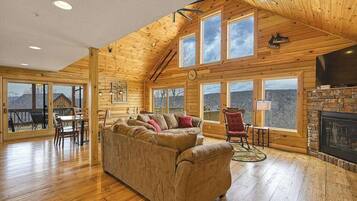 TV, fireplace, offices