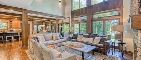 TV, fireplace, offices