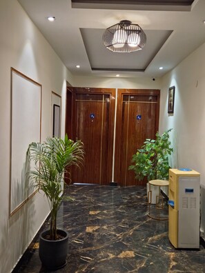 Interior - OnlyStay BnB Golf Course Road (Gurugram)
