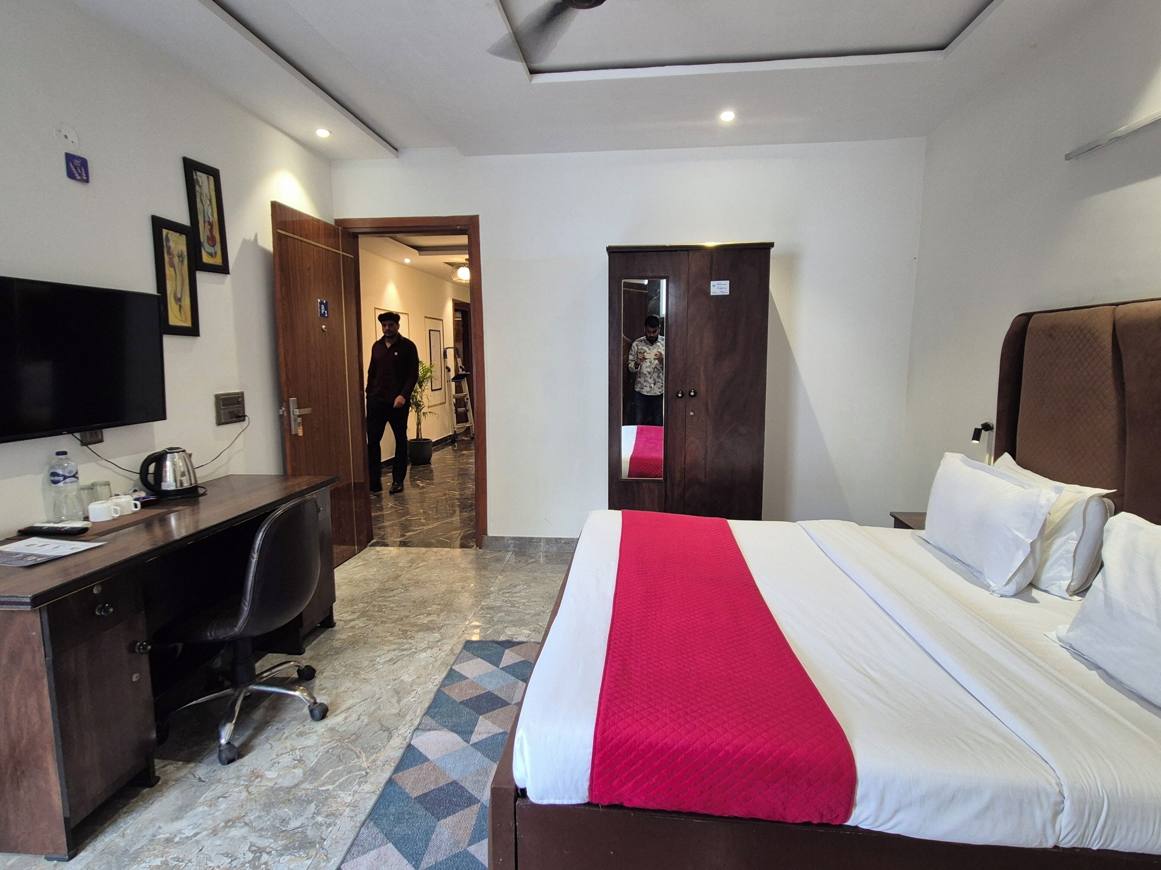 Deluxe Room | Desk, laptop workspace, free WiFi