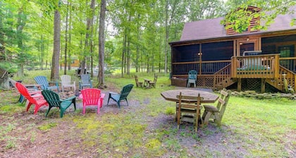 3BR - Cozy Log Cabin - Hot Tub