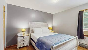 Iron/ironing board, travel crib, WiFi