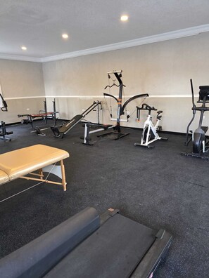 Fitness facility - 2 Bedroom Villa, Private Beach, Communal Pool & Gym (Saint Ann's Bay)