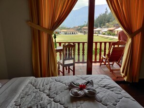 Kamar Double Deluks, balkon, pemandangan gunung | Wi-Fi gratis