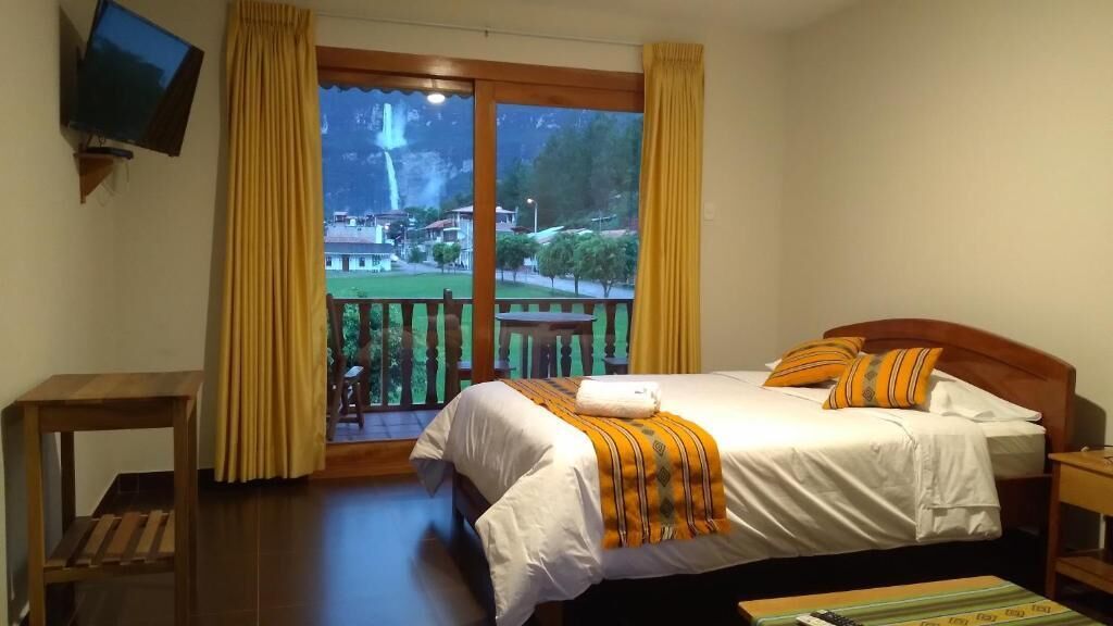 Down comforters, laptop workspace, free WiFi