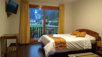 Down comforters, laptop workspace, free WiFi
