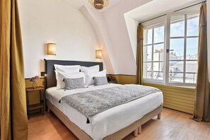 3 Schlafzimmer, Zimmersafe, Schreibtisch, Bügeleisen/Bügelbrett