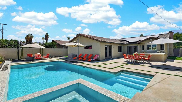Hercules By Avantstay Pool + Hot Tub + Fire Pit Near Indian Canyons - Palm Springs, CA