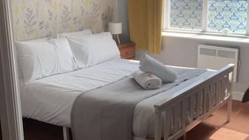 Habitación doble clásica | Escritorio y wifi gratis