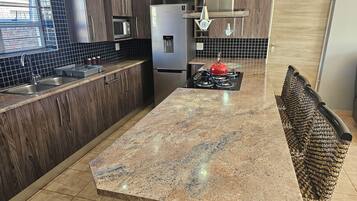Apartment, 1 Bedroom, Accessible, Smoking | Interior