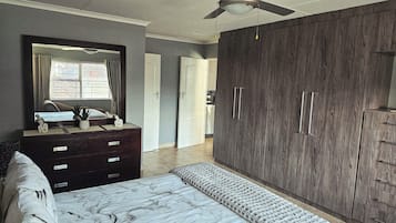 Apartment, 1 Bedroom, Accessible, Smoking | 1 bedroom