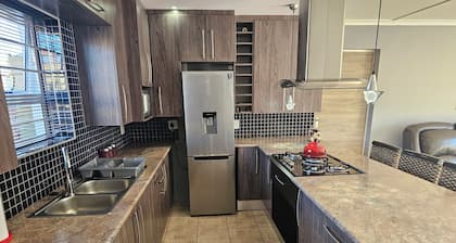 Menza Self-catering in George South Africa- Relaxing Home-away-from Home