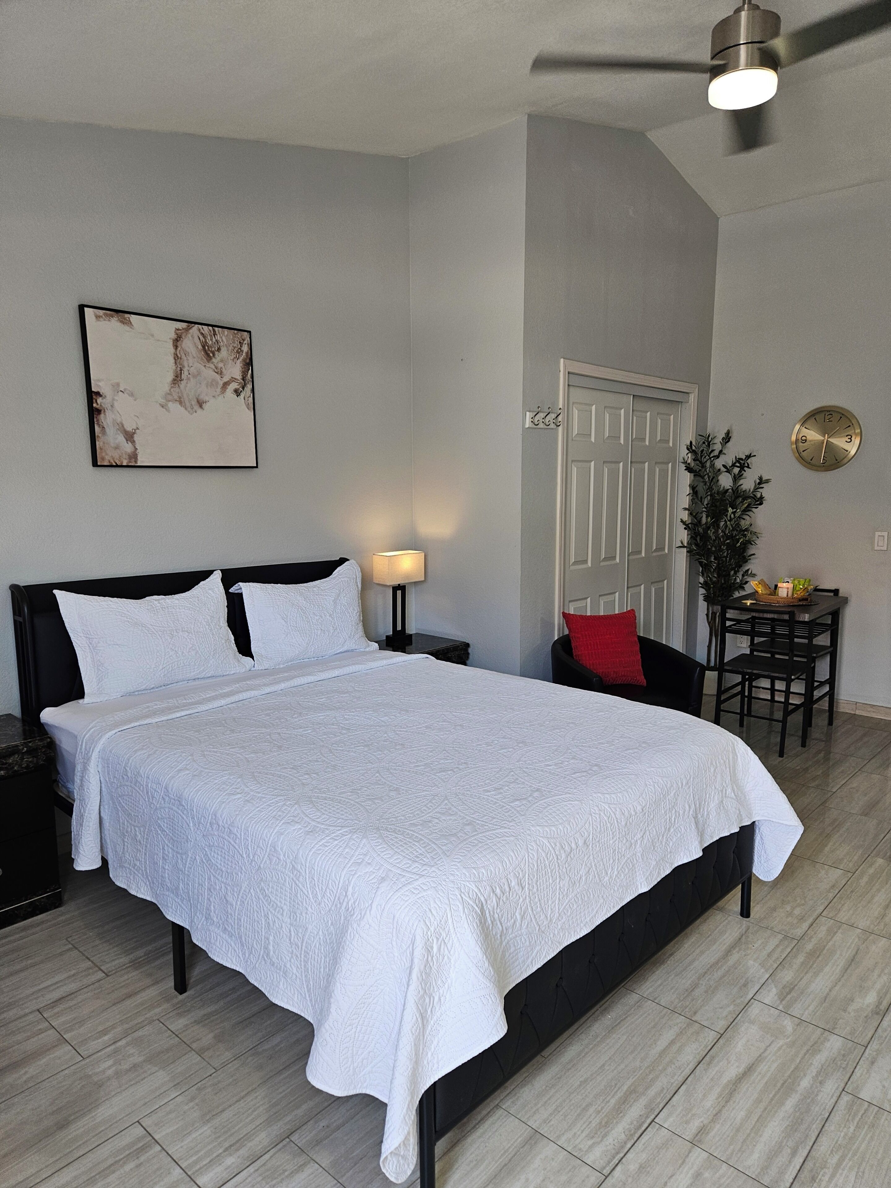 1 bedroom, iron/ironing board, free WiFi, bed sheets