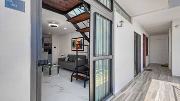 Apartment, 1 King-Bett und Schlafsofa, Balkon, Bergblick (Bianca 903 Loft at Morgan Residences) | Innenbereich