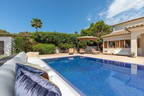 Pool - Villa Balear. Holiday home with private pool. (Sol de Mallorca)