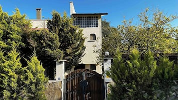 House, 3 Bedrooms, Accessible, Smoking | Exterior