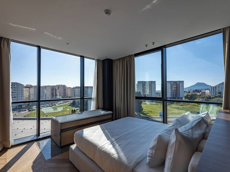 Deluxe Apartment | Peti besi dalam bilik, kalis bunyi, seterika/papan seterika