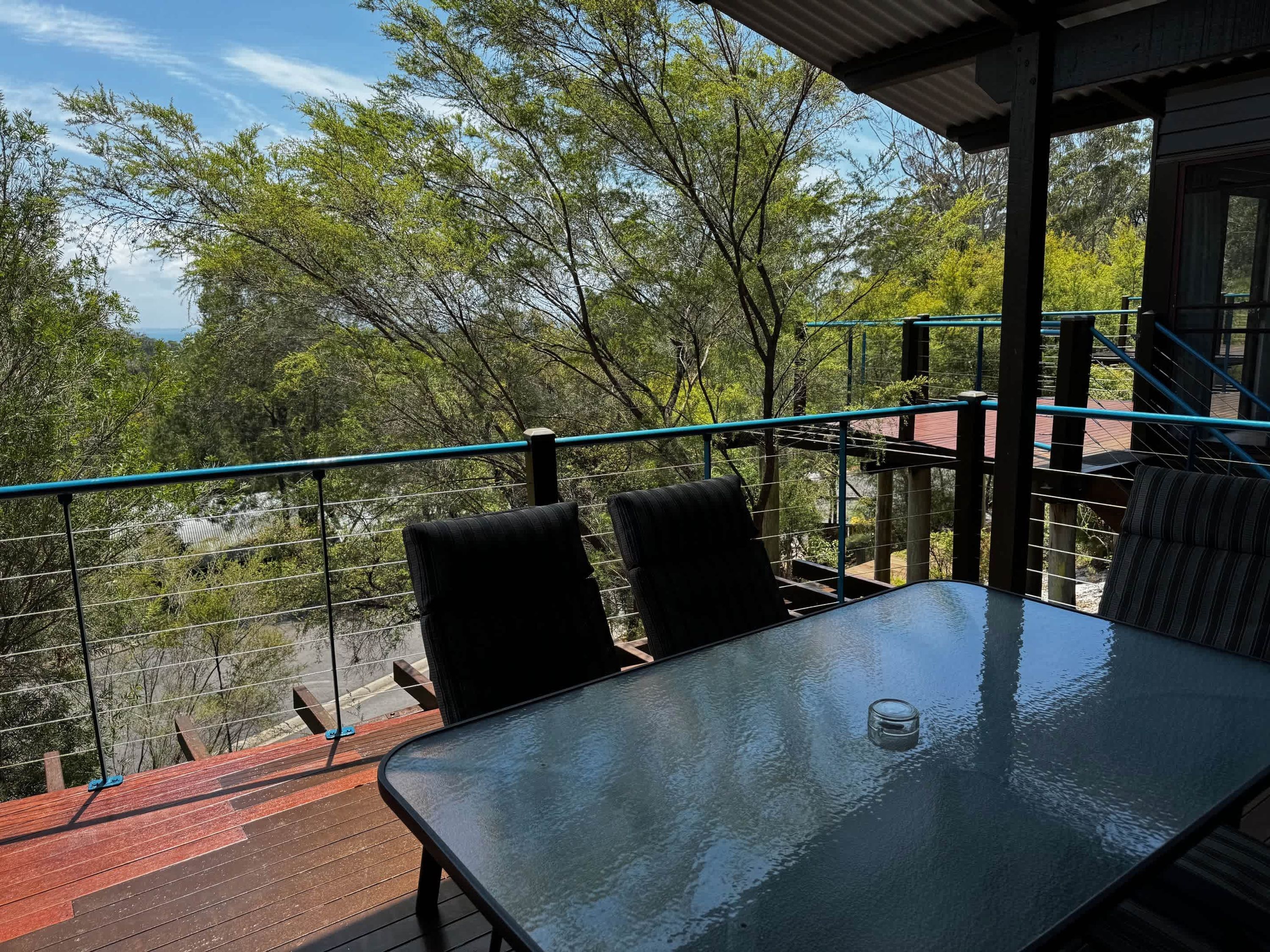 House | 2 bedrooms, desk, Internet