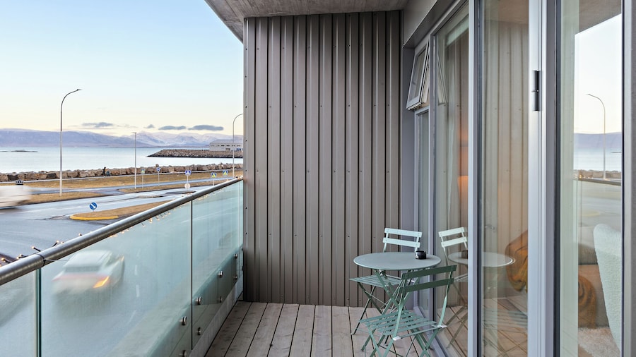 Ice Apartments