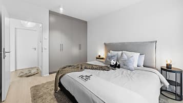 Apartment, Kitchen, Ocean View | Free WiFi