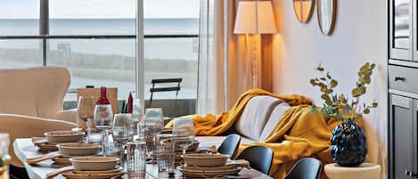 Departamento, cocina, vista al océano | Restaurantes