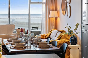 Dining - Ice Apartments (Reykjavík)