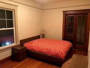 7 Schlafzimmer, Bügeleisen/Bügelbrett, WLAN, Bettwäsche