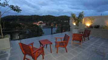 Deluxe Double Room, Balcony, Lake View | Terrace/patio