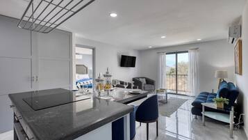 Apartment, Multiple Beds, Balcony, Mountain View (Cabo Cove 408) | Living area