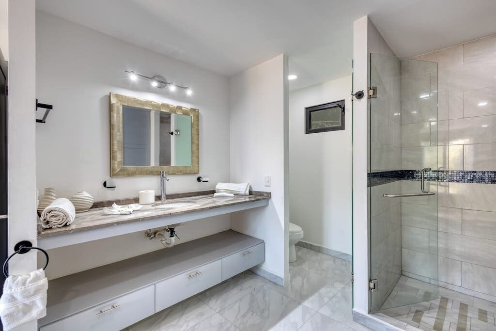 Apartment, Mehrere Betten, Balkon, Bergblick (Cabo Cove 408) | Badezimmer