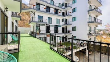 Apartment, Multiple Beds, Balcony, Mountain View (Cabo Cove 408) | Terrace/patio