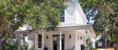 House (3 Bedrooms) | Front of property