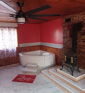 Interior - Romantic couples bed & breakfast in secluded Strykersville NY (STRYKERSVILLE)
