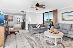 Apartment, Mehrere Betten (Mainsail 334) | Wohnbereich