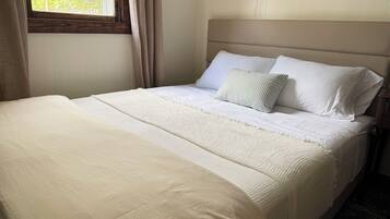 1 bedroom, WiFi (free), bed sheets