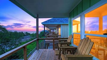 Rumah (3 Bedrooms) | Bagian depan properti