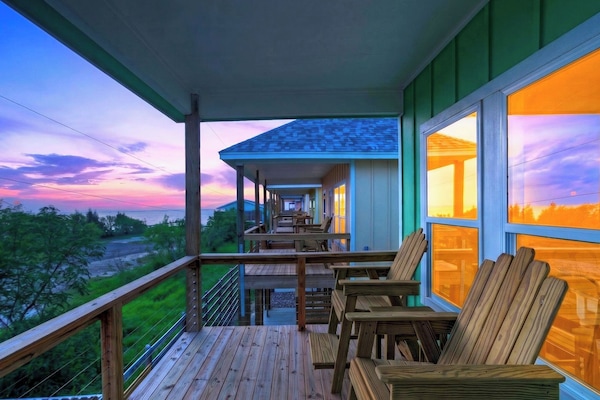 House (3 Bedrooms) | Front of property