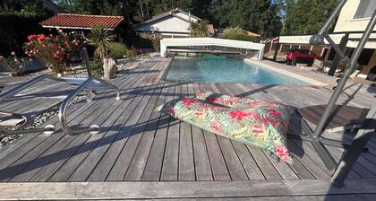 2-bedroom apartment with swimming pool in the heart of the Pessac-Léognan vineyards