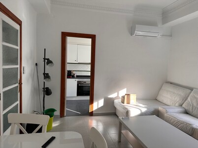Apartment for seasonal rent. Ramiro Maetzu Street pta. 7