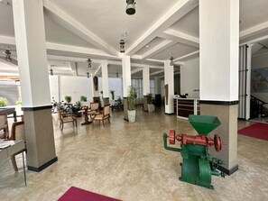 Phòng đôi hoặc 2 giường đơn Deluxe, ban công, quang cảnh vườn | Khu sảnh