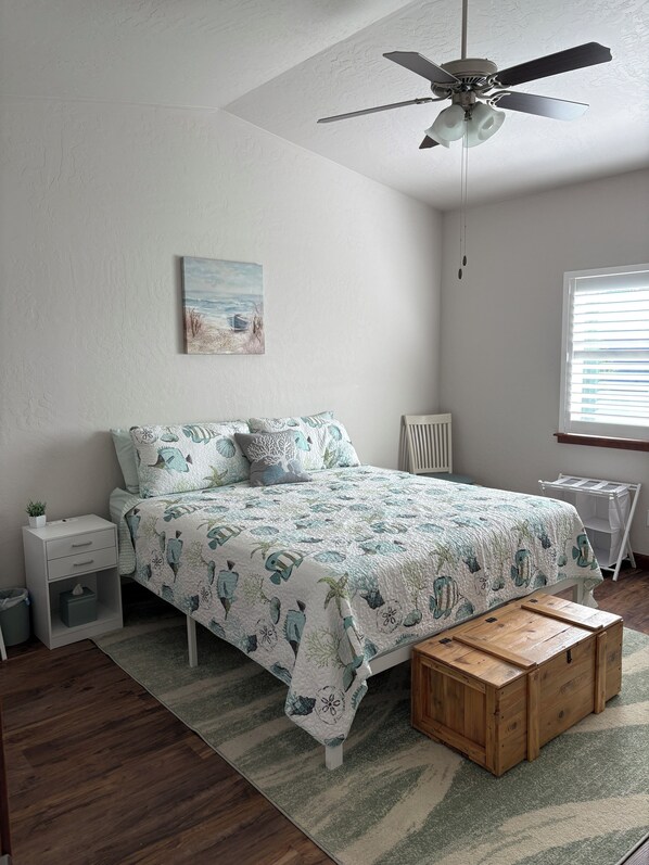 3 bedrooms, iron/ironing board, Internet, bed sheets
