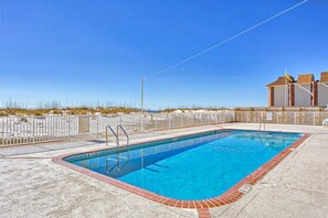 Pool - Buena Vista 304 | Beach View (Gulf Shores)