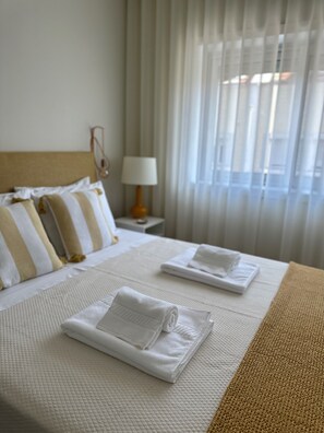 3 Schlafzimmer, Bügeleisen/Bügelbrett, WLAN, Bettwäsche