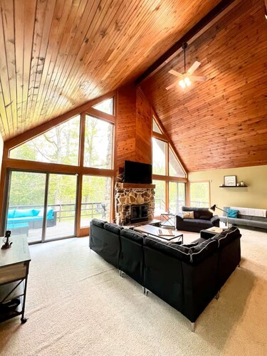 Private 13-Acre Retreat - Pond, Kayaks, Fire Pit & Trails. Pet-friendly!