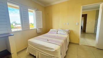 Chalé | Wi-Fi de cortesia, roupa de cama