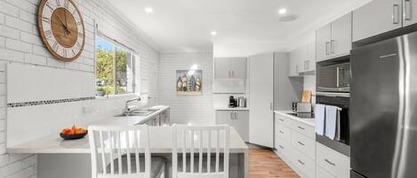 Dishwasher, coffee/tea maker