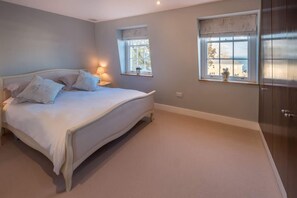 Room - The Retreat Stylish 4 bed  sea views   parking (Cowes)