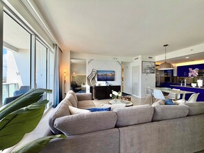 Smart TV - 1707-Resort-2 bedrooms-AC-Gym-Pool-Beachfront-Downtown-Central (Fort Lauderdale)